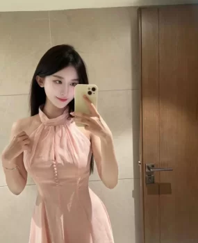 上海小姐姐网红脸出来赚点外快