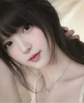 新兼职清纯嫩妹飞燕