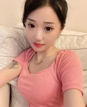 外地妹子胸不小