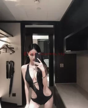 20岁的小姑娘刚入行neinei