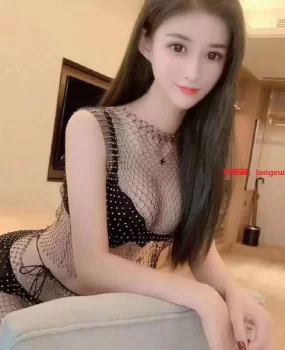 南山护士兼职小逼粉嫩